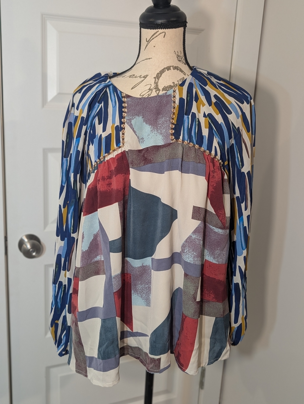 entro Multicolor Abstract Patchwork Long-Sleeve Blouse Size S - Picture 8 of 8